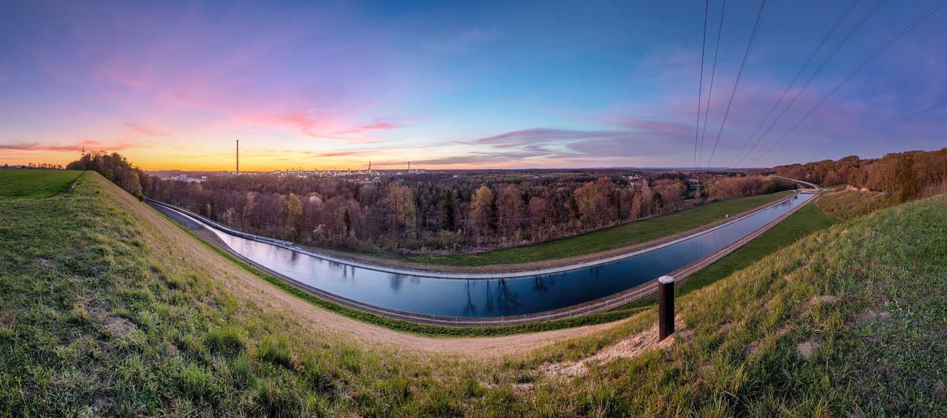 D_AÖ_Burgkirchen_Werk Gendorf Alzkanal (Dirschl Johann)_Pano